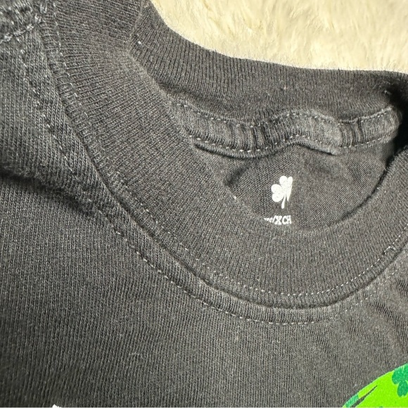 St. Patrick’s Day T-Shirt Black, Green, & White Size 5 - Picture 11 of 16